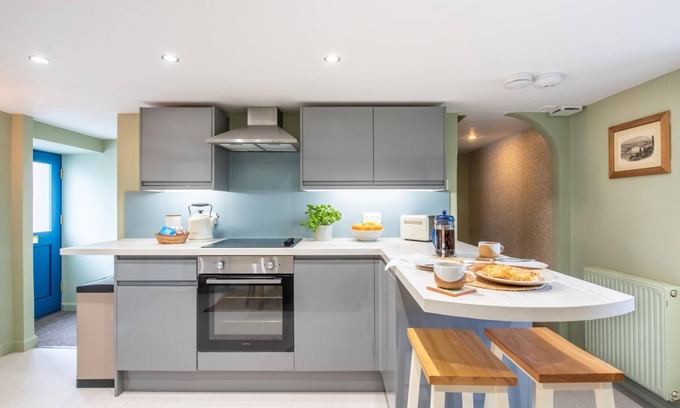 Inverness City Centre House | King Street Cottage, in the Centre of Inverness