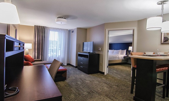 Marquette Condo | King Suite. Free Breakfast Buffet. Downtown Marquette. Great for Business Travelers!