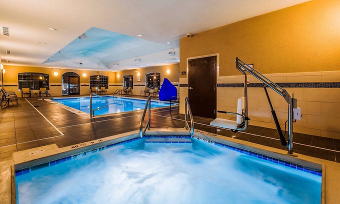 Bismarck Condo | King Suite Near Downtown | Free Daily Breakfast + Indoor Pool