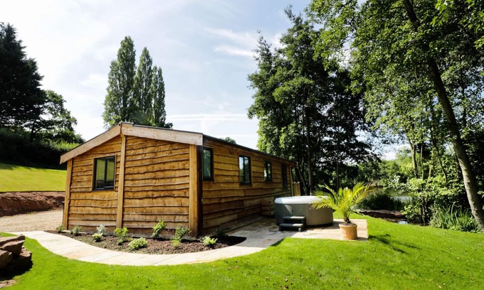 Upton Bishop Cottage | KINGFISHER, family friendly, luxury holiday cottage in Ross-On-Wye