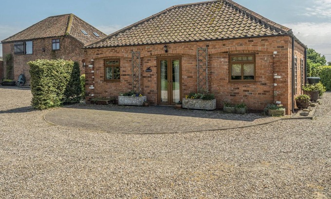 Louth Cottage | KINGFISHER, pet friendly, character holiday cottage in Louth