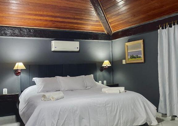 Village da Ferradura Bed & Breakfast | kinghill house