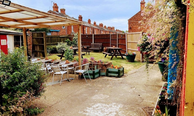 Boston Bed & Breakfast | Kings Arms