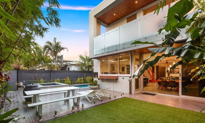 Kingscliff House | Kingscliff, Salt Village Retreat