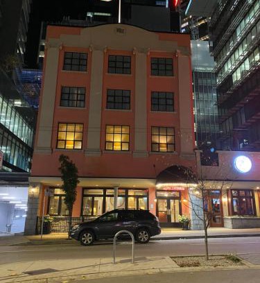 Central Hotel | Kingston Hotel