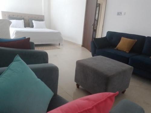 Katugastota Apartment | Kingston Villa