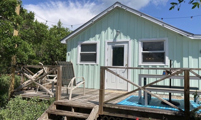North Captiva House | Kinsey's Beach Shack- Perfect getaway for two!