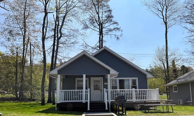 Tafton Cabin | Kipp 4 - Lakeside Cabins