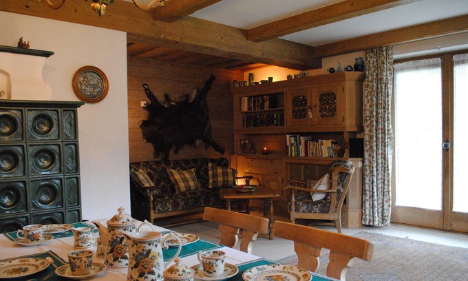 Kitzbuehel House | Kirchberg: Well maintained country house near ski slope