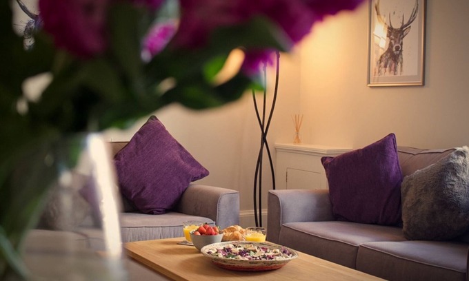 Dalavich Apartment | Kirk View, 5 minutes from the station and local amenities.