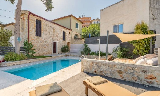 Makhairoi House | Kirke