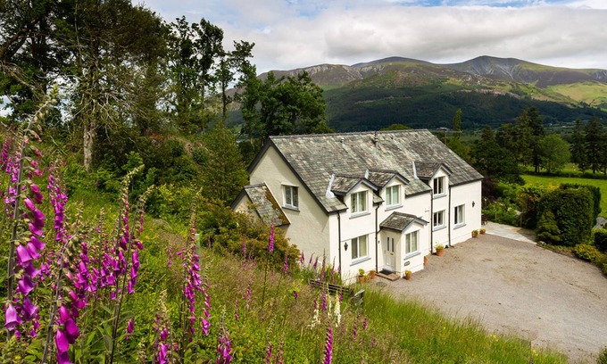 Thornthwaite Cottage | KIRKSTONES, with a garden in Keswick