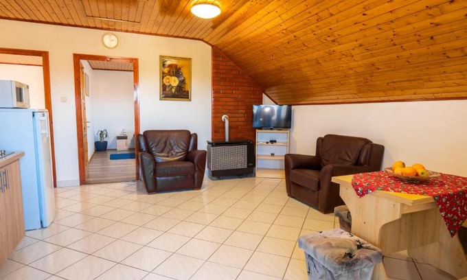 Ordacsehi Apartment | Kis Teniszház