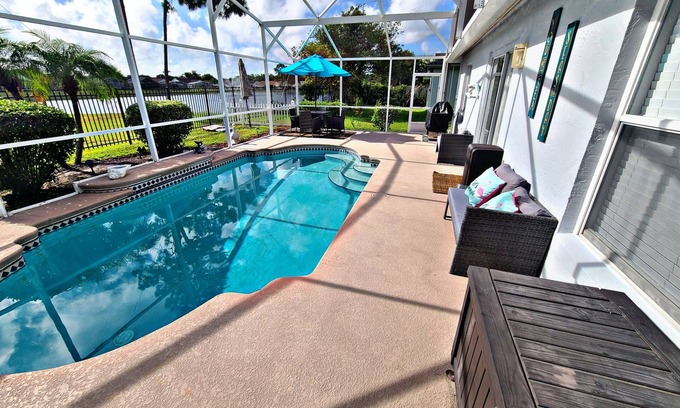 Indian Point Villa | Kissimmee 3 bedroom with private pool 10 mints to Disney