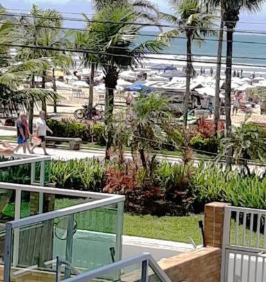 Boqueirao Apartment | kitnet pé na areia, em frente a praia.