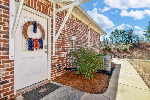 Auburn - Opelika Apartment | KJR Studio in Auburn