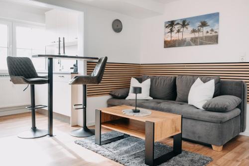 Edelsberg Apartment | Kleeoase - Modernes Apartment - Infrarotsauna - Terrasse - Garten