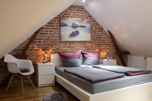 Hildesheim District Apartment | Kleine gemütliche Einliegerwohnung mit Garten und Pool