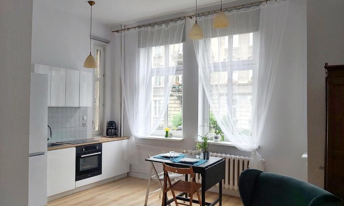 Wrzeszcz Apartment | Klimatyczny Apartament w Kamienicy we Wrzeszczu