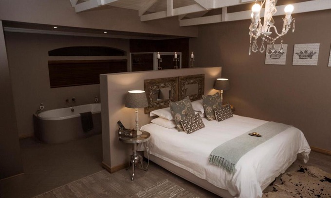 Bela-Bela House | Klip en Kristal Guest House