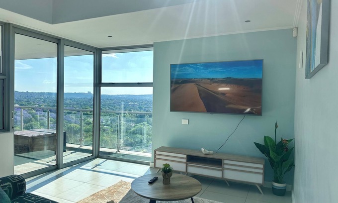 Greater Johannesburg Metropolitan Area Apartment | KMG Apartments at The Apex on Smuts