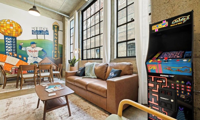 Old City Condo | Knox Loft at JFG Walkable Downtown One of a Kind Mural + Arcade Fun
