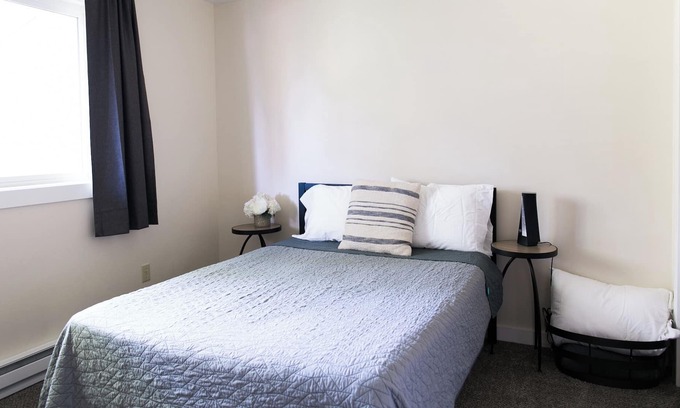 Spokane Valley House | Knox Park Place 1 minute to I-90 freeway