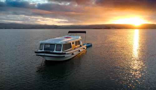 Knysna Boat Rental | Knysna Houseboats