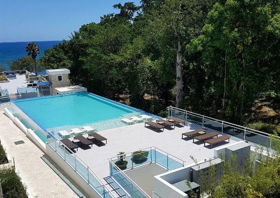 Sosua Resort | Koko and Suzy's ocean dream