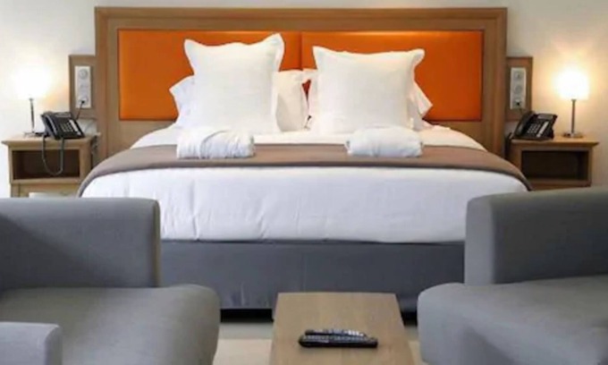 Giez Bed & Breakfast | Kolda Properties