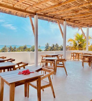 Weligama Hotel | KOMOREBI Weligama