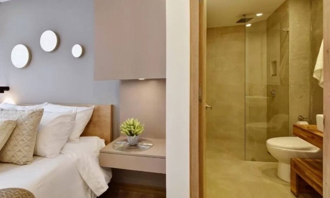 Financial District Apartment | Konrad 204 Bog