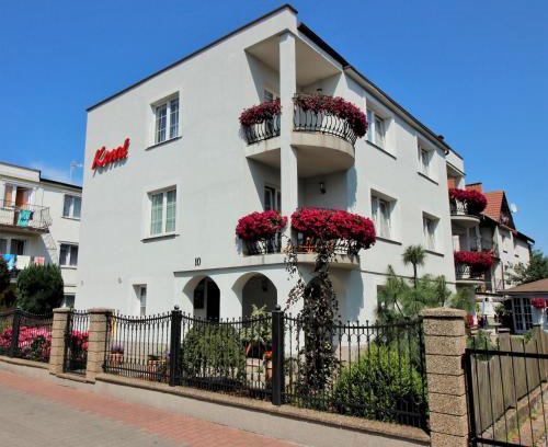 Uniescie Apartment | Koral