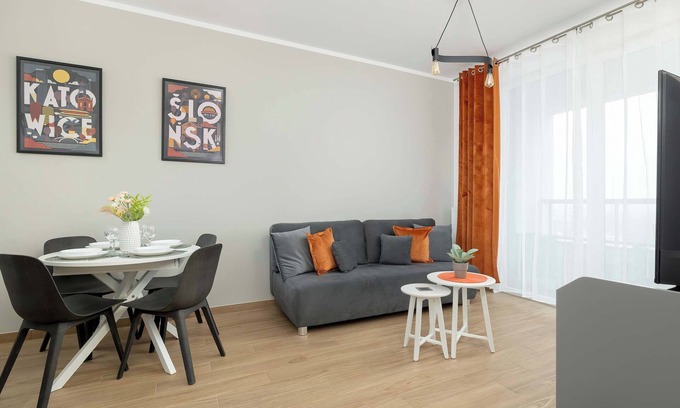 Katowice Apartment | Korfantego 97 | Stylish Apartment | Parking