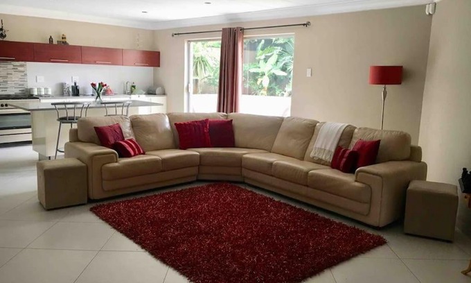 Ekurhuleni Apartment | Korsmans Retreat - Large Modern Self-Catering Flat
