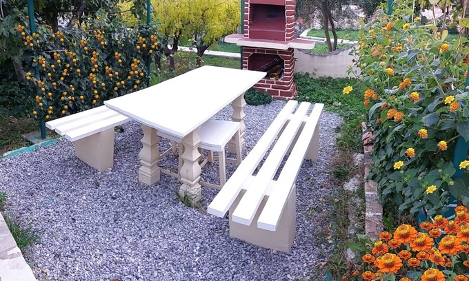 Muo Apartment | Kotor TIMI 2 - Apartment 40 meters from the beach with garden grill