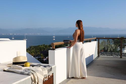La Puntilla Hotel | Kovay Gardens