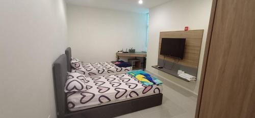 Batu Lintang Apartment | Kozi Square Infinity Pool III