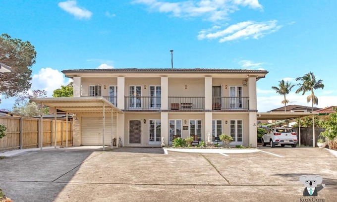 Thornleigh House | KozyGuru | Thornleigh | Charming Two-Bed Townhouse