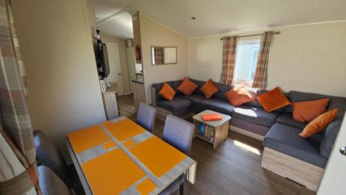 Hopton Apartment | KP Holiday Home