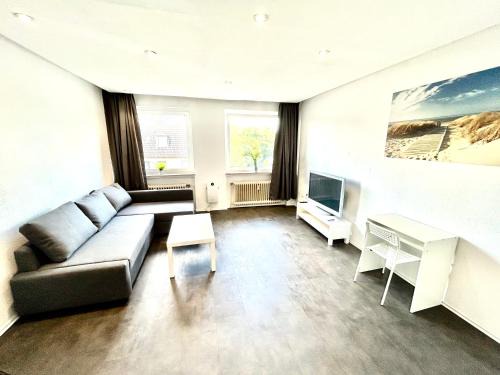 Obermeiderich Apartment | Kraftmensch Oberhausen 3 Schlafzimmer, Balkon