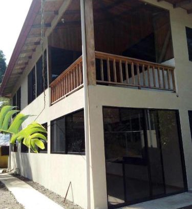 Drake Bay Hotel | Kraken Haus Reef & Reel Lodge