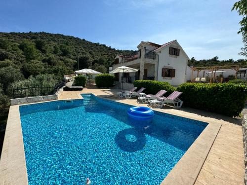 Vinisce Apartment | Kristal House