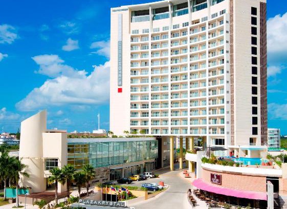 Downtown Cancun Hotel | Krystal Urban Cancun & Beach Club