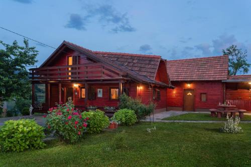 Ogulin Cabin | Kuća za odmor Jezero
