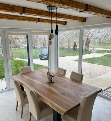 Canton 10 House | Kuća za odmor Rosa