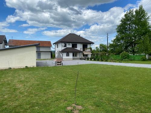 Mali Radic House | Kuća za odmor Tarik