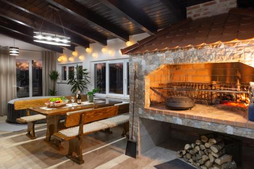 Zaluznica House | Kuća za odmor 'Teuta'