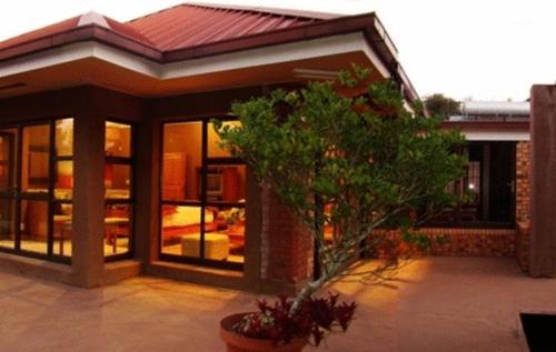 White River Bed & Breakfast | Ku De Ta B&B