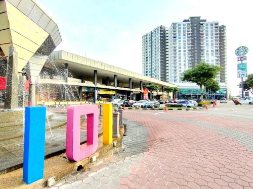 Daerah Kulai Apartment | Kulai D'Putra Suites 1min to ioiMall near JPO, Senai Airport